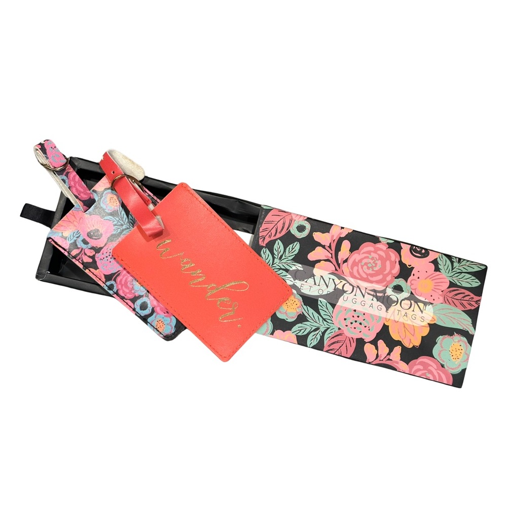 CANYON ROAD - Set of Luggage Tags